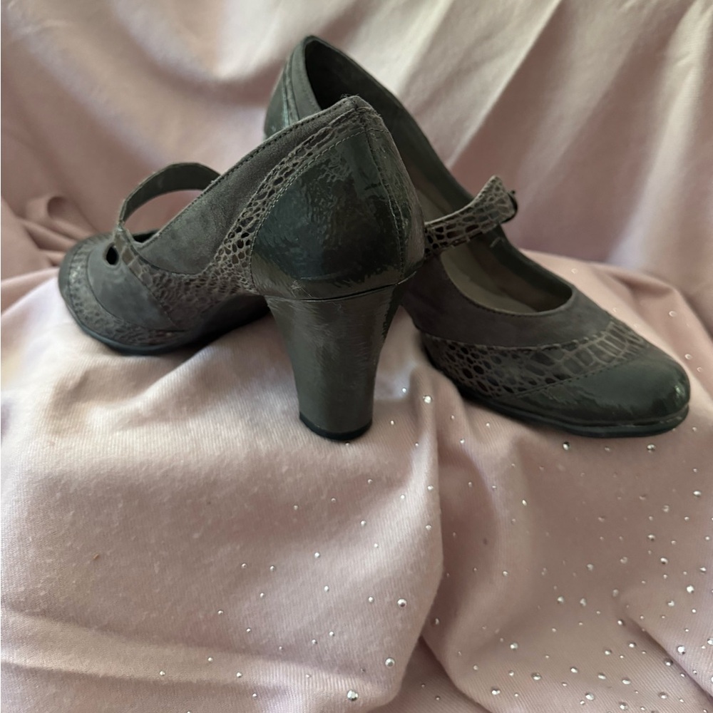 So comfy and cute. 3 inch Mary Jane type heels.